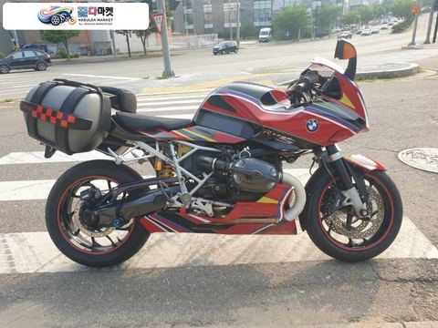 BMW R 1200 S 2007년식 bmw 박서 레플리카 r1200s  올린즈서스  판매합니다