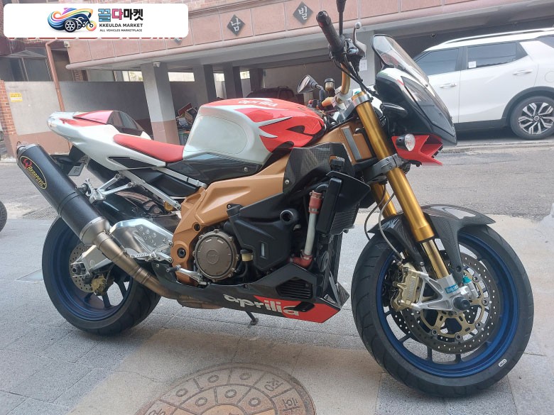 아프릴리아 투오노 1000 R 팩토리 2007년식 아프릴리아 투우노 1000R팩토리 소장용 대한민국단한대