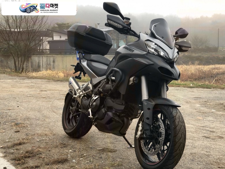 두카티 멀티스트라다 1200 S 그란투리스모 2013년식 두카티 멀티스트라다 1200GT 아끼고 아껴탄 매물 내놓습니다.