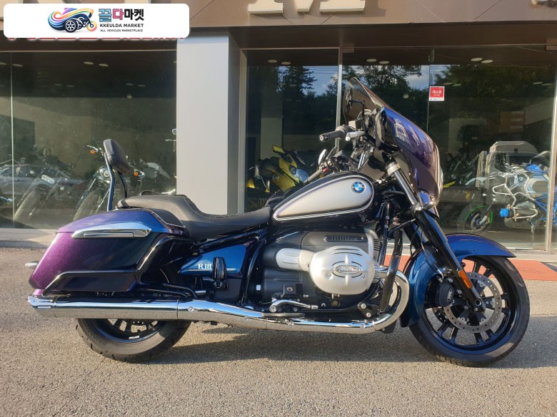 BMW R 18 B 2022년식 BMW R18 B 옵션719 갤럭시 컬러 모델 판매, 대차해 드림니다.