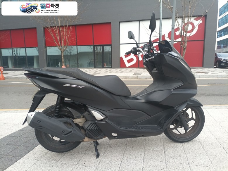 혼다 PCX 125 CBS 2021년식 드라이브애드/DB-012/ 혼다 / PCX CBS /21년식/ 64,000km /자체 할부 판매