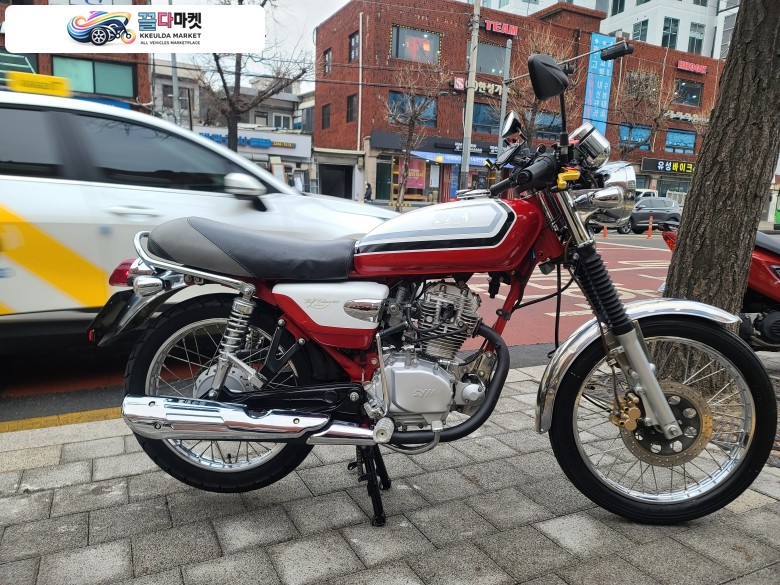 SYM 울프 125 R 2015년식 유성바이크   전차종 매입가능   대차 가능  깔끔  합니다  최상급 차량