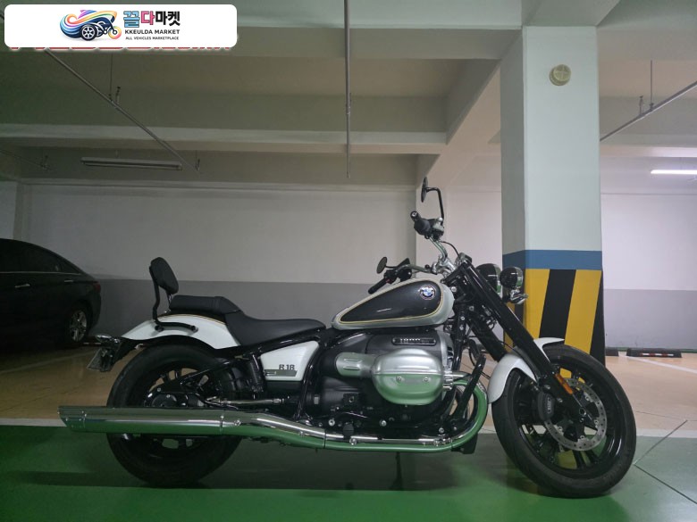 BMW R 18 클래식 2023년식 23년식 R18 클래식 판매합니다.