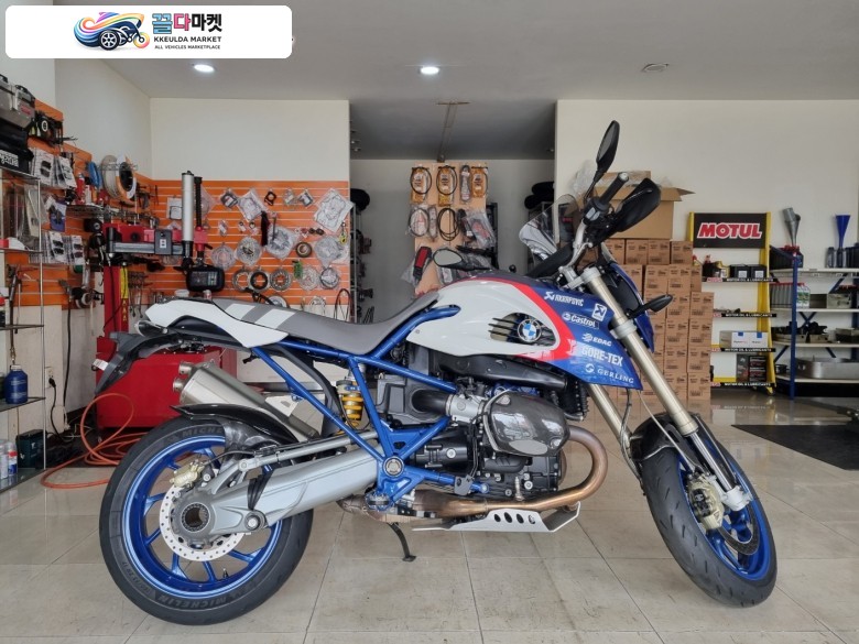 BMW HP2 메가모토 2009년식 2009년식 BMW R1200HP2 메가모토 판매합니다.