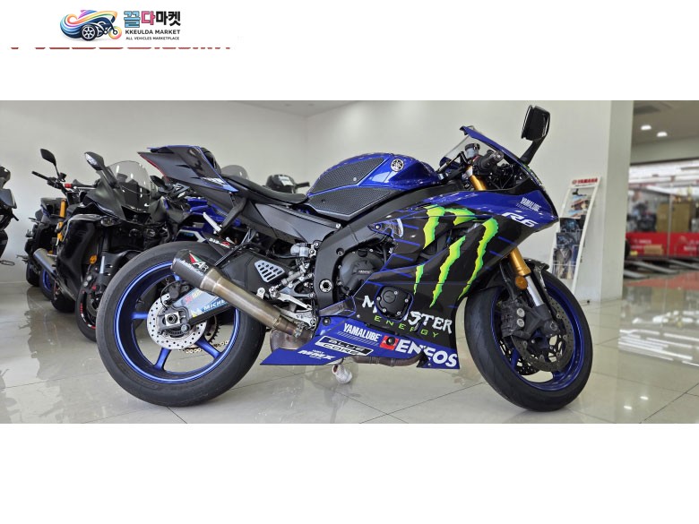 야마하 YZF R6 2018년식 풀데칼 2018년식 YZF-R6판매합니다.