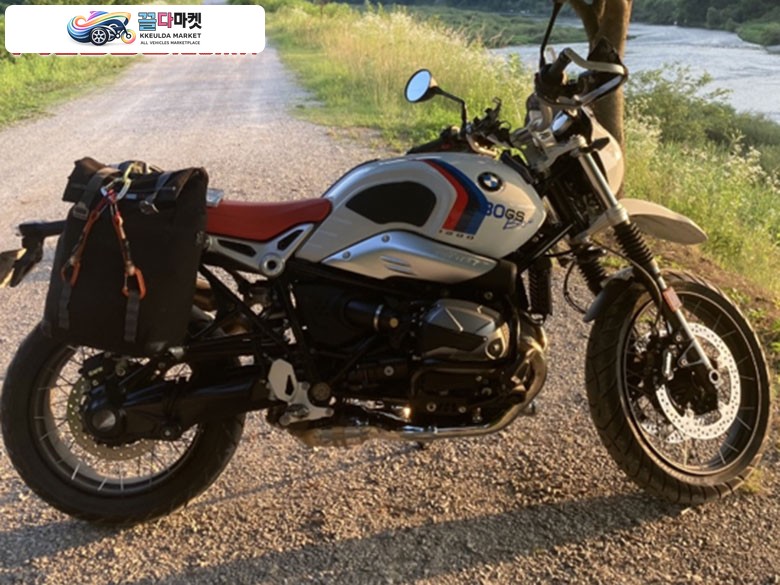 BMW R 나인 T 어반 GS 2022년식 BMW R Ninet Urban G/S 오리지날컬러 23년출고