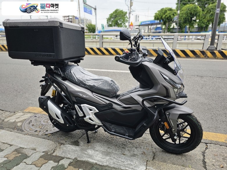 한솜바이크 ADV 125 V TUNE 2025년식 모터딜  2025년 ADV125 판매 합니다.  (이해를 돕기위한 배달 옵션셋팅 사진 참고)