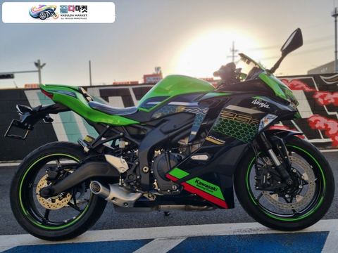 가와사키 닌자 ZX 25 R 2020년식 부산가와사키프라자 / 2021년식 ZX25R SN바이크