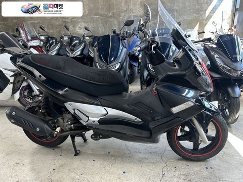 아프릴리아 SR MAX 300 2015년식 [ 가와사키영등포 바이크랜드 / 점검 완료된 SR MAX300, 계기판고장으로 중고계기판 교체장착, 실키로수 18000키로 ]