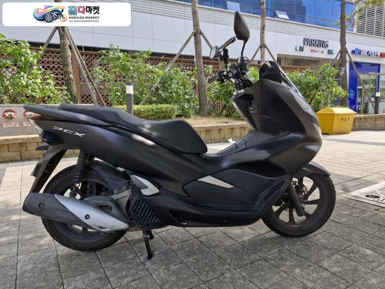 혼다 PCX 125 FI 2020년식 드라이브애드/DB-048/ 혼다 / PCX /20년식/ 6.5만km /자체 할부 판매