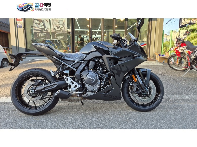 스즈끼 GSX 8 R 2025년식 스즈키 하남점 바이크몽] 스즈키 GSX-8R 2025년식 신차 판매합니다