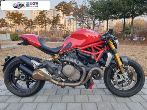 두카티 몬스터 1200 S 2015년식 두카티 몬스터1200s 2015년식 판매합니다
