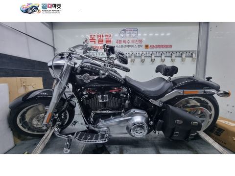 할리데이비슨 팻보이 114 2020년식 역동적이면서도 가장 세련된 팻보이!! 자세의끝판왕