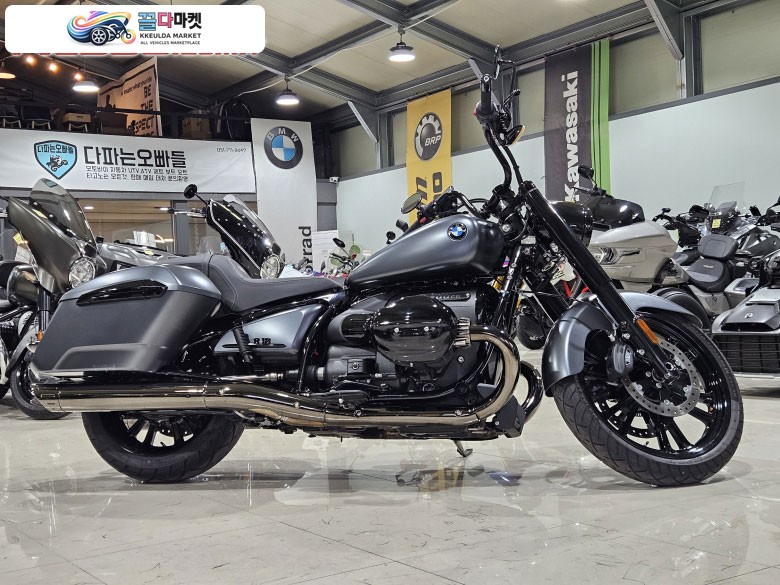 BMW R 18 록테인 2024년식 우주 최저가 BMW R18록테인 24년식 판매합니다. 다파는오빠들 입니다