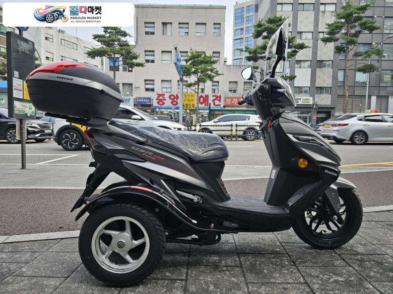 하우즈 USR 125 2024년식 하우즈 스즈키 USR125 삼발이 버전 / 24년식 / 할부,대차,캐피탈 가능
