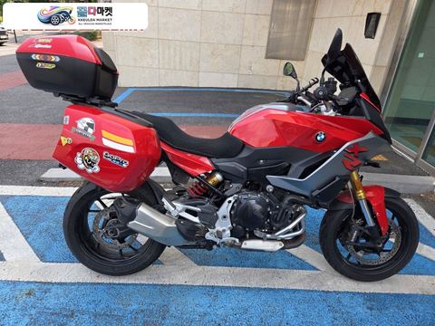 BMW F 900 XR 2022년식 BMW F900 XR 키로수는 신차급입니다.