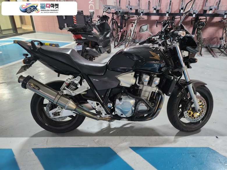 혼다 CB 1300 SF 2003년식 혼다 CB1300 SF 2003년식 팔아요