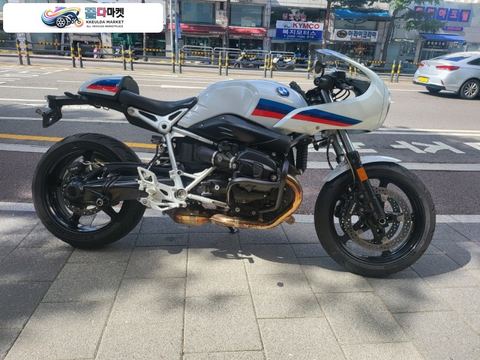 BMW R 나인 T 레이서 2018년식 키로수 짦은 레이서 팝니다.