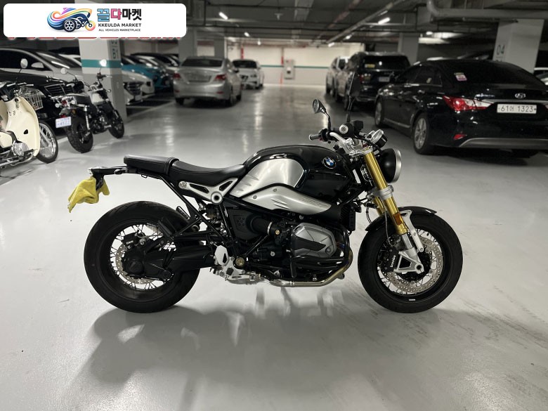 BMW R 나인 T 2023년식 BMW 알나인티 노멀 신차급 판매 합니다