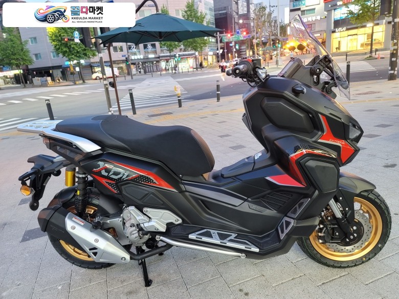 키웨이 비에스테 XDV 250 2025년식 25년신차!! 최고핫한스쿠터! 조기소진예상! 카드12~24개월무이자할부가능!캐피탈환영!