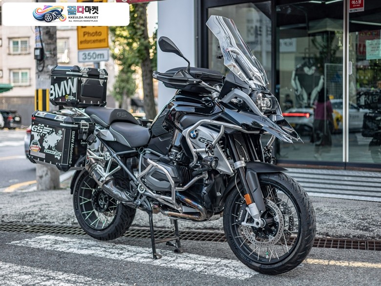 BMW R 1200 GS 2018년식 2018 BMW R1200GS 기본 옵션 장착 33,000Km 무사고 1인 소유