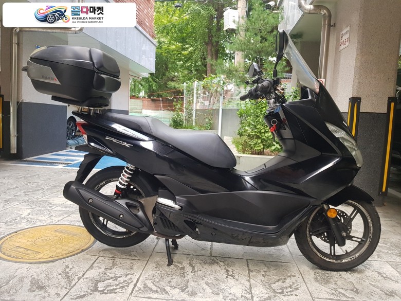 혼다 PCX 125 FI 2015년식 29725km 출퇴근용으로만 타고 다닌 깨끗하게 관리 된 15년식 Pcx125 서울 동대문