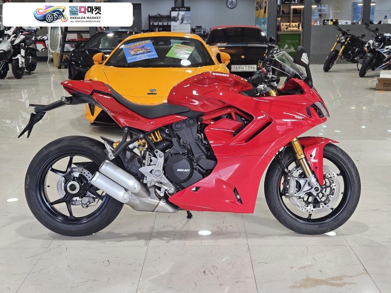 두카티 슈퍼스포츠 950 S 2024년식 다파는오빠들 한정수량!!! 카드가능!!! 할부가능!!! 두카티 슈퍼스포츠 신차!!!
