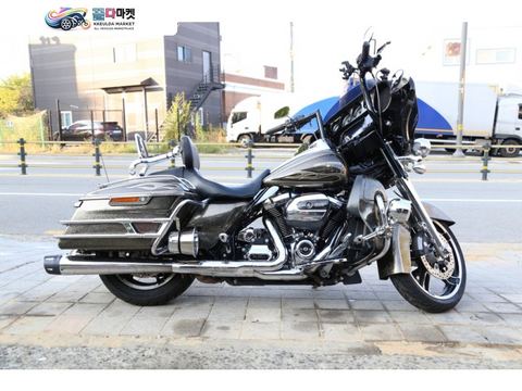할리데이비슨 스트리트 글라이드 스페셜 2017년식 17년식 스글스페셜 컬러입니다