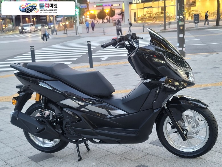 키웨이 비에스테 125 LX 2025년식 인기최고모델! 업무용 배달용으로 최적화! 카드12~22개월무이자 할부가능! 3차물량 12월 출시예정!