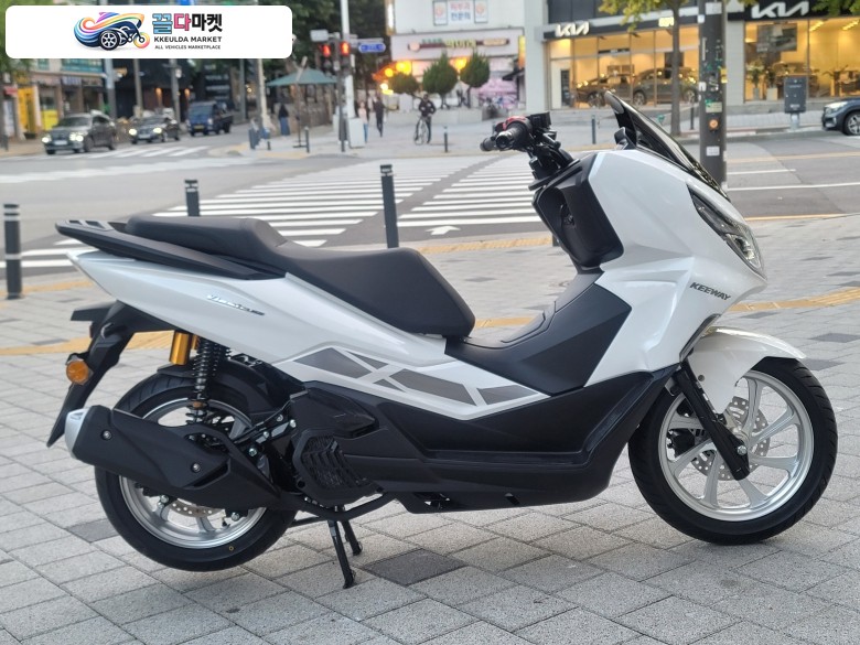 키웨이 비에스테 125 LX 2024년식 인기최고모델! 업무용 배달용으로 최적화! 카드12~22개월무이자 할부가능! 3차물량 12월 출시예정!