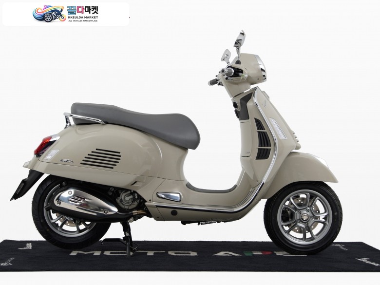 베스파 GTS 300 클래식 2025년식 [베스파공식]무료배송+카드무이자 ~16개월, 신형 GTS 300 클래식 스마트키버전 - 베이지 사비아