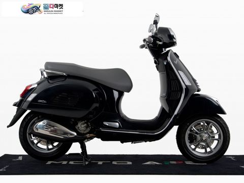 베스파 GTS 300 클래식 2025년식 [베스파공식]무료배송+카드무이자 ~16개월, 신형 GTS 300 클래식 스마트키버전 - 블랙