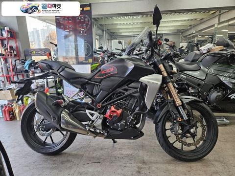혼다 CB 300 R 2020년식 2020년 혼다 CB300R 판매합니다