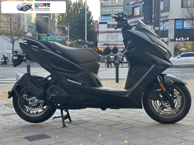 킴코 KRV 200 2025년식 신차! 당일출고가능/매입대차가능/카드12~22개월 무이자 가능/캐피탈환영~~