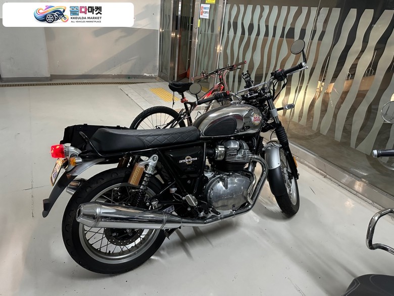 로얄엔필드 인터셉터 650 2019년식 2019년 인터셉트 650 판매합니다.(주행거리 2,290km)