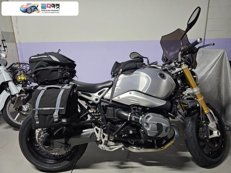 BMW R 나인 T 2014년식 Rnient 판매합니다 지역은 검단신도시 입니다