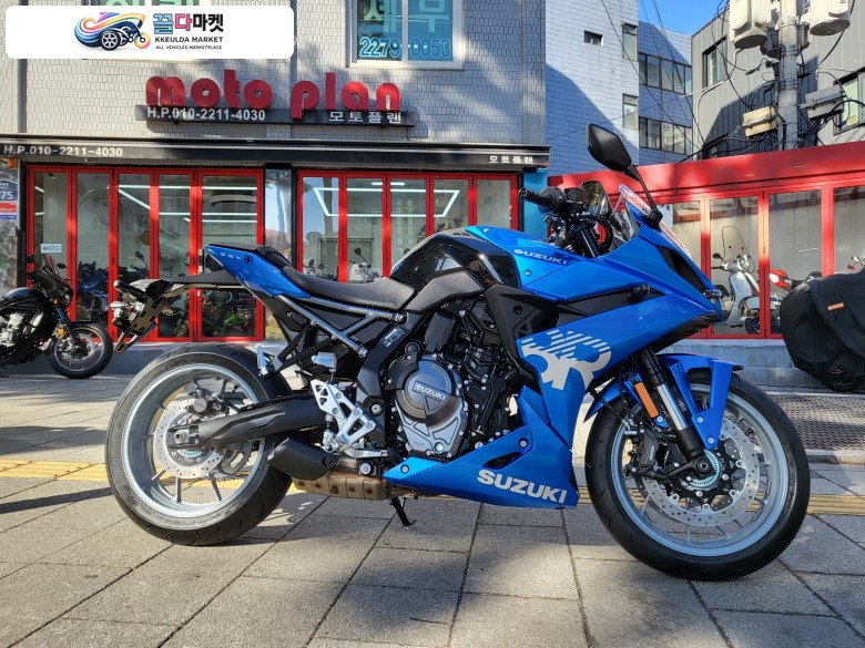스즈끼 GSX 8 R 2024년식 24년식 스즈키 8R 블루 판매