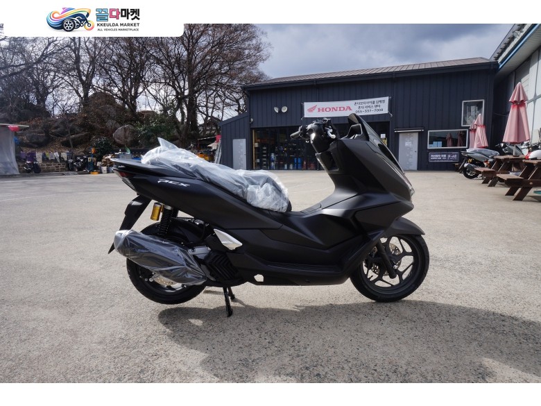 혼다 PCX 125 ABS 2025년식 [신차] PCX125  2026년 신형 / 순정 열선그립 추가 / 테일램프 헤드라이트 리어서스펜션 변화