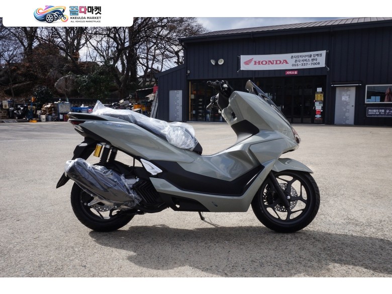혼다 PCX 125 ABS 2025년식 [신차] PCX125 2026년 신형  순정 열선그립 추가 / 테일램프 헤드라이트 리어서스펜션 변화