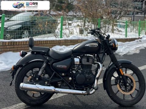 로얄엔필드 메테오 350 2022년식 로얄앤필드 메테오350 (2022)