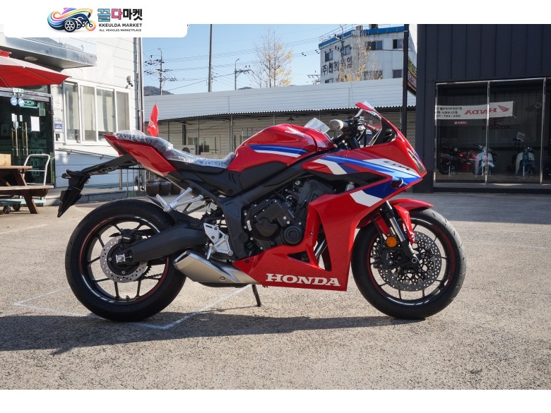 혼다 CBR 650 R ABS 2024년식 [신차]HONDA 혼다 CBR650R E-Clutch  2025년 차량입니다.