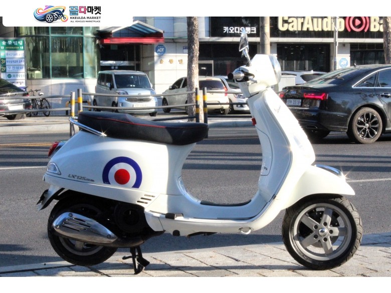베스파 LX 125 2013년식 바이크매입 전문 풀점검 완료 클래식스쿠터 베스파 LX125 3v 판매. 무이자 카드 및 대차 환영