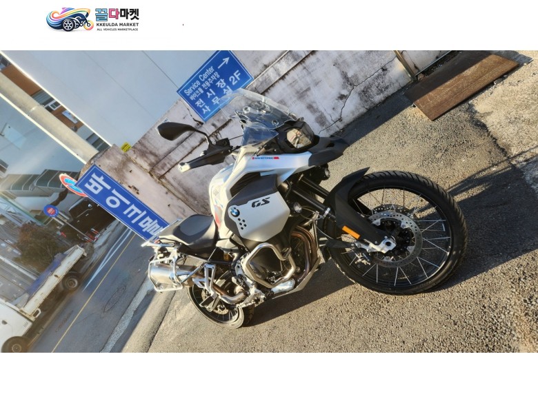 BMW F 900 GS 어드벤처 2024년식 bmw f900gs adv~~2024년식 무사고 ~~완전신차수준~~