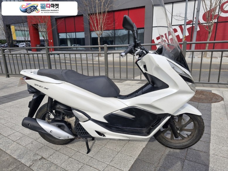 혼다 PCX 125 FI 2020년식 드라이브애드/DB-075/ 혼다 / PCX /20년식/ 5.5만km /중고 오토바이 판매