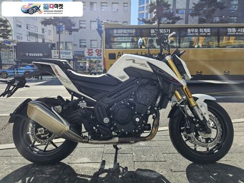 중국기타 네이키드 2023년식 MBP M502N / 네이키드 / 할부,대차,캐피탈 가능