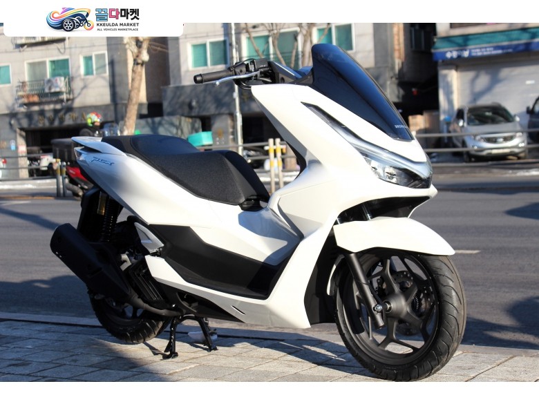 혼다 PCX 125 ABS 2025년식 2025 최신형 혼다 PCX125ABS 신차 판매. 무이자 및 대차 환영