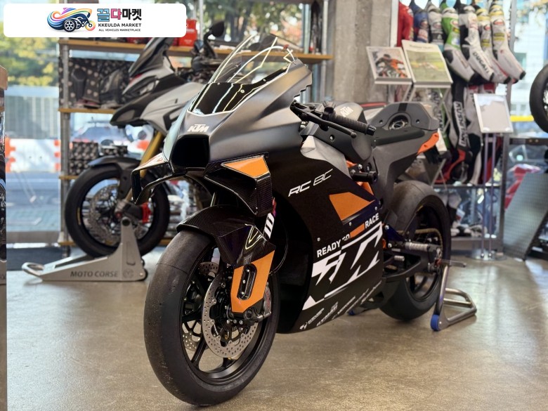 KTM 990 RC8 C 2023년식 [프로이탈리아] 전세계200대 한정판 국내 1대, RC8C 레이스베이스 신차 프로모션