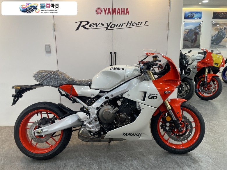 야마하 XSR 900 2024년식 [야마하 4S DEALER 중구점] XSR900 GP / 시즌오프 초대박 프로모션 / 취등록세 전액 지원 / 로우 페어링 키트 / 블랙박스 / 드레스업파츠  / 개별소비세 할인