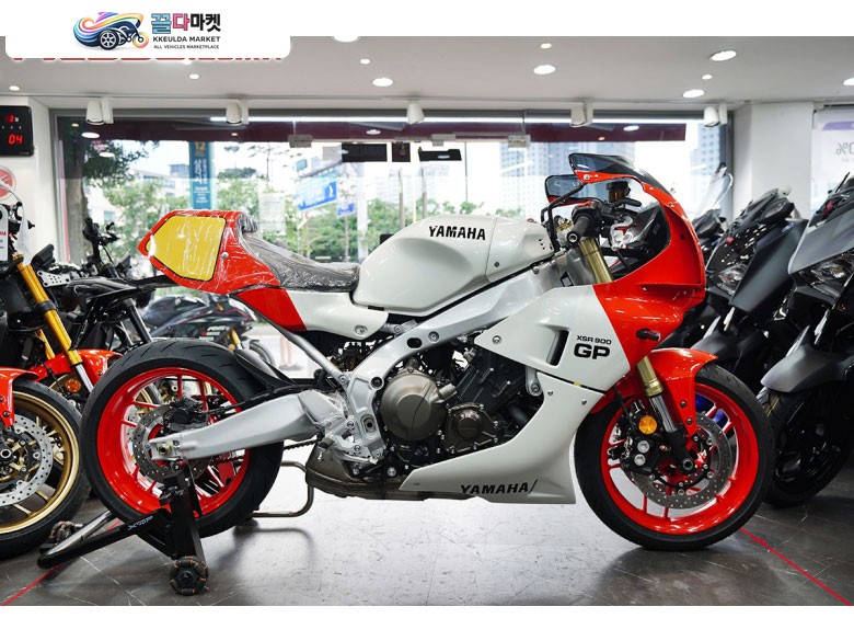 야마하 XSR 900 GP 2025년식 [야마하 용산점 모터맥스] 최강 XSR 성지 / 최고 할인 / 최고 증정 / 60개월 초장기 할부