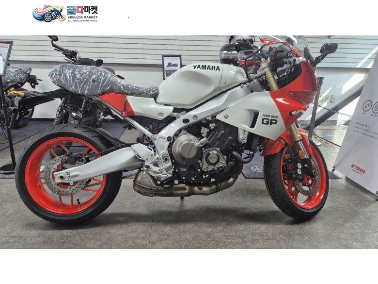 야마하 XSR 900 GP 2024년식 XSR900GP 국내출시 판매중이며 현금구매시 파격적인 금액에 구매 가능합니다.